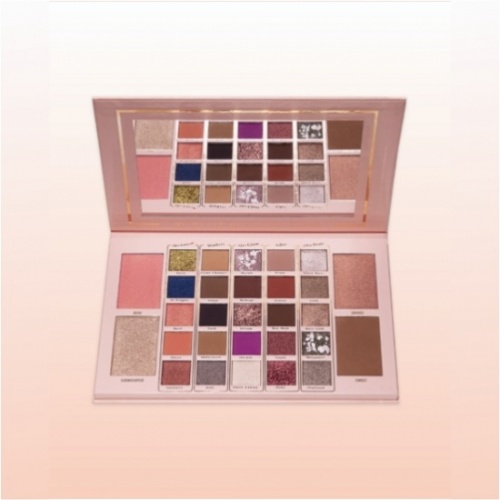 Mrs Glam Showstopper Palette